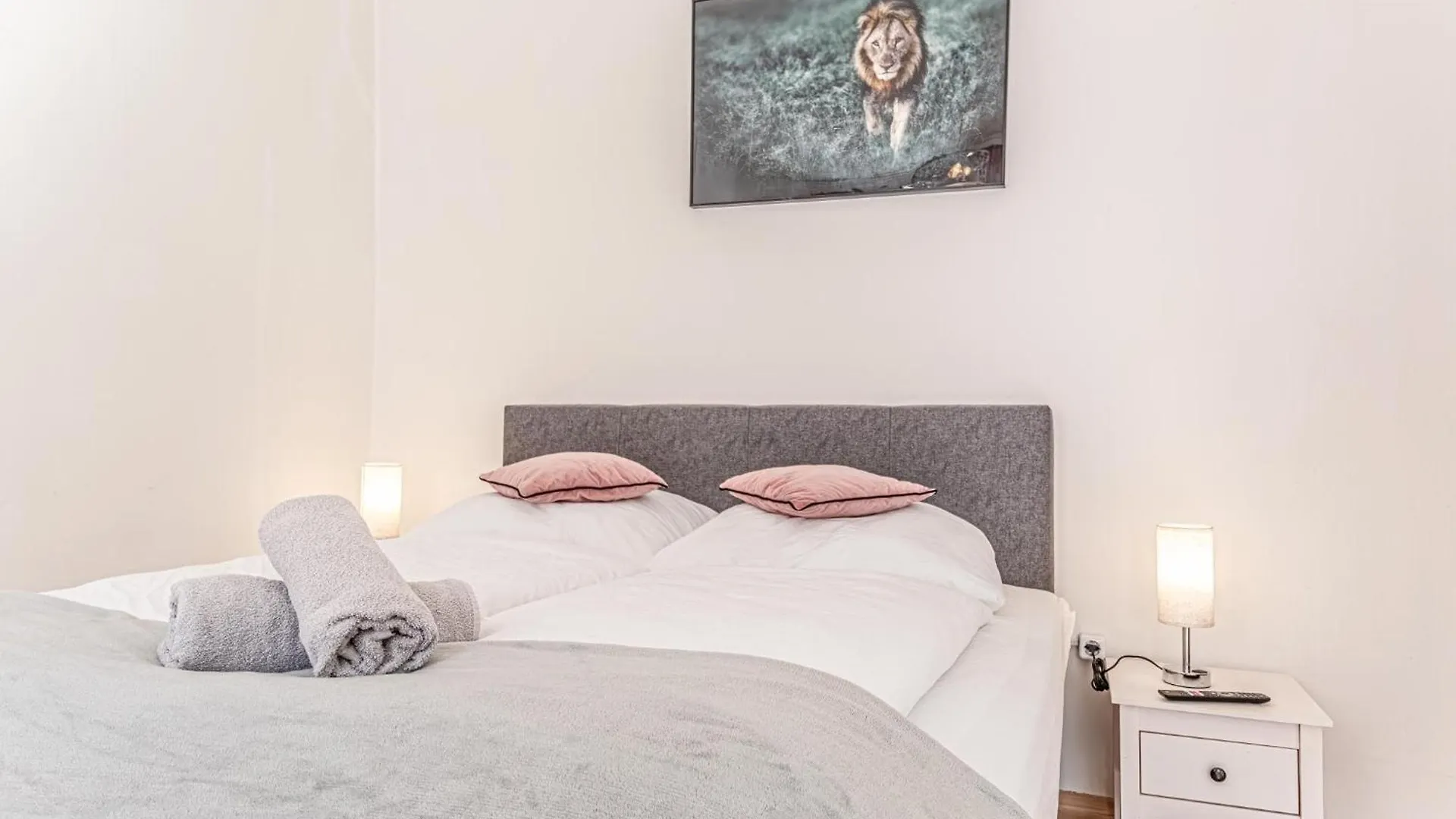 Double Delight - Central Studio Apt. For Two Viyana 0*,  Avusturya